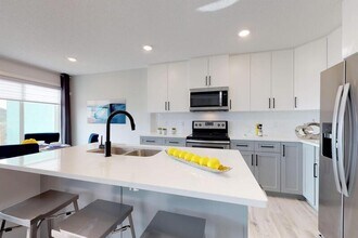 7912-7174 174 Ave NW in Edmonton, AB - Building Photo - Building Photo