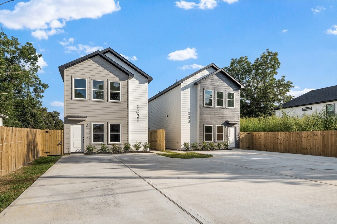 1031 North Ln in Houston, TX - Building Photo