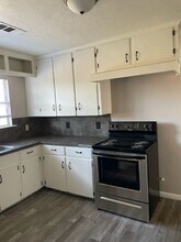 504 Crepe Myrtle Ave in Orange, TX - Building Photo - Building Photo