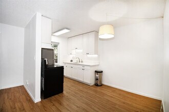 900 NE 26th St in Wilton Manors, FL - Building Photo - Building Photo