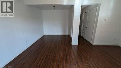 1190 Upper Ottawa St in Hamilton, ON - Building Photo - Building Photo