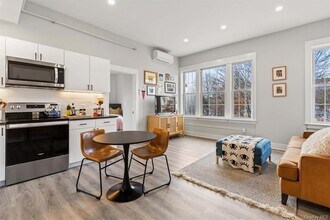 49 Beekman Ave-Unit -5 in Sleepy Hollow, NY - Building Photo - Building Photo