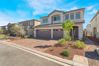 637 Soaring Wings Ave in Las Vegas, NV - Building Photo - Building Photo