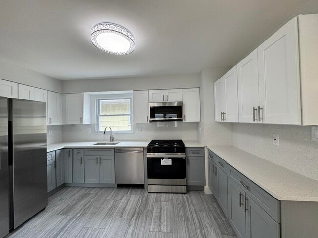 253 Webster Ave in Jersey City, NJ - Building Photo - Building Photo