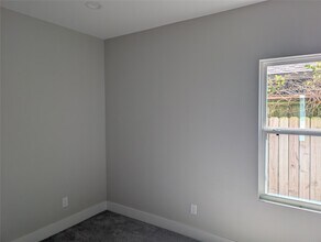 8014 Huntington Spgs Ln in Houston, TX - Building Photo - Building Photo