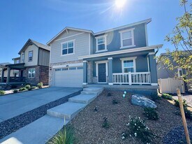 22094 E 39th Ave in Aurora, CO - Building Photo