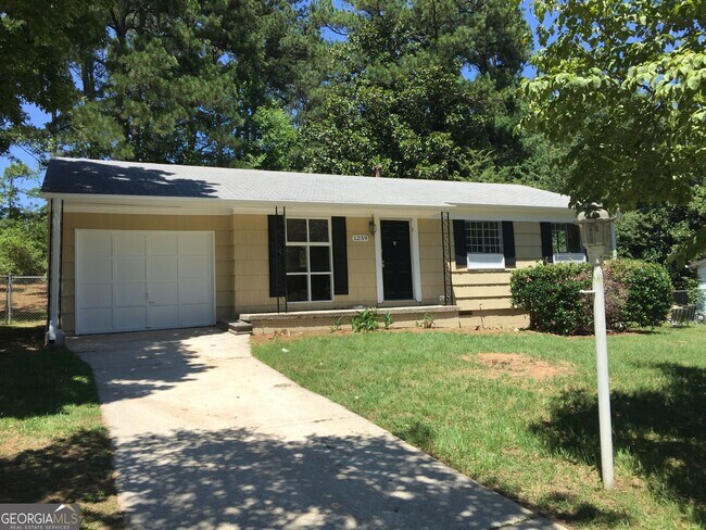 1259 Pineglen Dr in Riverdale, GA - Building Photo - Building Photo
