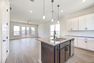 1931 Pueblo Nuevo Path in Houston, TX - Building Photo - Building Photo
