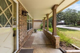 2219 Greenvalley Dr in Carrollton, TX - Building Photo - Building Photo
