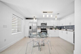 14474 SW 259th St in Princeton, FL - Building Photo - Building Photo