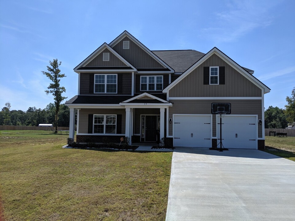 39 Redrock Ct in Ludowici, GA - Building Photo