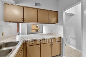 803 Oakland St in Denton, TX - Building Photo - Building Photo