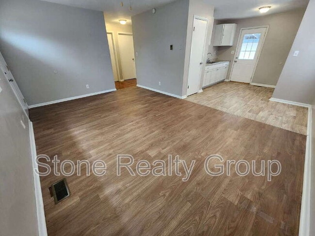 7925 E Lambert Ave in Terre Haute, IN - Building Photo - Building Photo