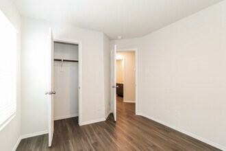 2420 Copper Cyn Dr in Conroe, TX - Building Photo - Building Photo