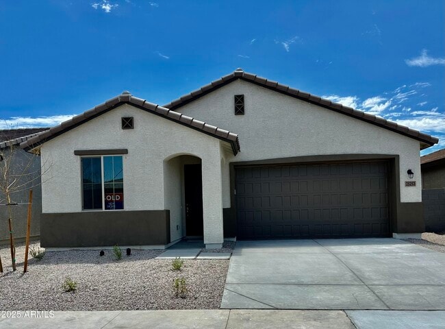 property at 25253 W Hidalgo Ave