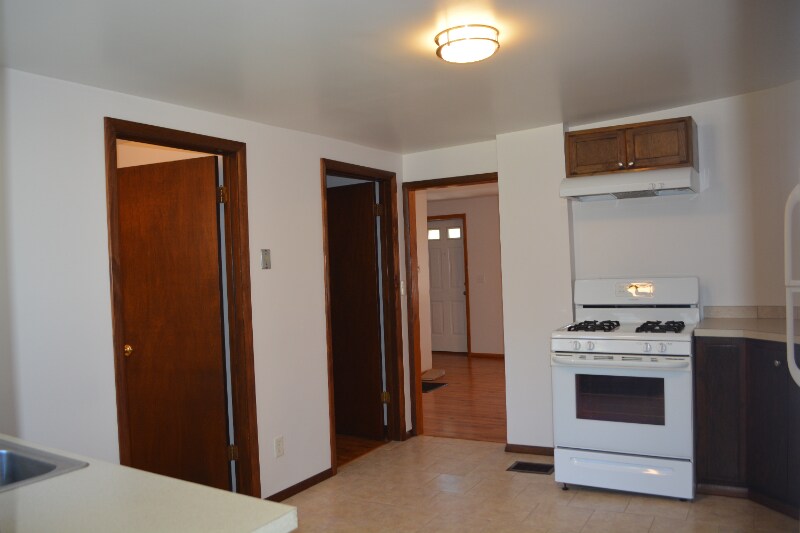 4797 Clinton St in Clark Mills, NY - Building Photo