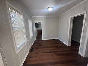 9611 Dunlap Ave in Cleveland, OH - Building Photo - Building Photo