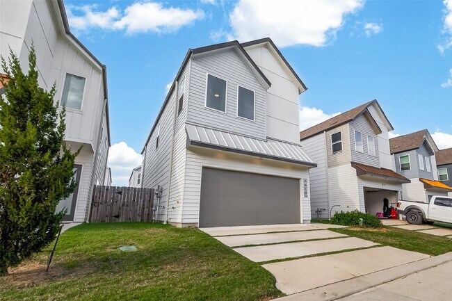 4418 Bora Bora Ln in Houston, TX - Building Photo - Building Photo