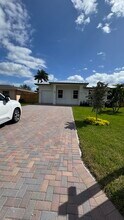 3798 Coconut Rd in Palm Springs, FL - Building Photo - Building Photo