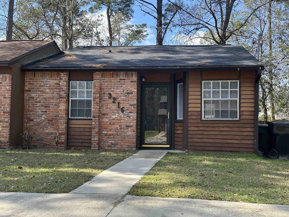 3216 Mound Dr in Tallahassee, FL - Building Photo