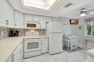 14823 Cumberland Dr in Delray Beach, FL - Building Photo - Building Photo