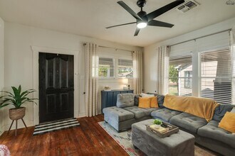 1113 Taylor St in Wichita Falls, TX - Building Photo - Building Photo