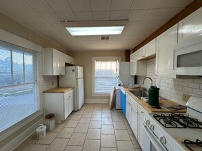 201-203 W Acres St in Norman, OK - Building Photo - Building Photo