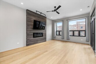 1734 N California Ave in Chicago, IL - Building Photo - Building Photo