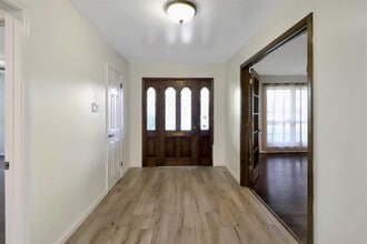 5602 Sylmar Rd in Houston, TX - Building Photo - Building Photo