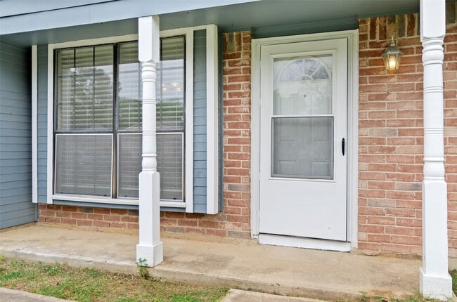 24206 Running Iron Dr in Hockley, TX - Building Photo - Building Photo