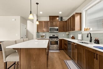 13580 SW Calabash Terrace in Sherwood, OR - Building Photo - Building Photo