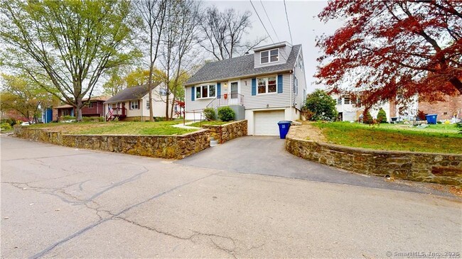 145 Rooster River Blvd in Bridgeport, CT - Building Photo - Building Photo