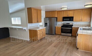 9914 Bourbon Ct in San Diego, CA - Building Photo - Building Photo