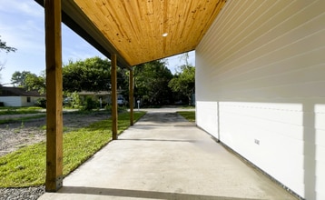 610 E 8th St in Bonham, TX - Building Photo - Building Photo
