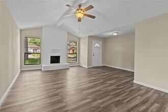 5026 Fitzwater Dr in Spring, TX - Building Photo - Building Photo