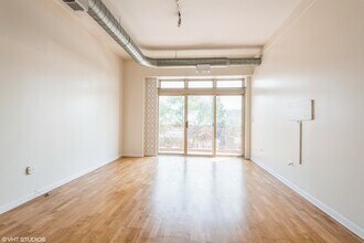 1225 W Morse Ave in Chicago, IL - Building Photo - Building Photo