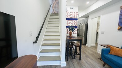 6305 Shannon Pkwy in Union City, GA - Building Photo - Building Photo