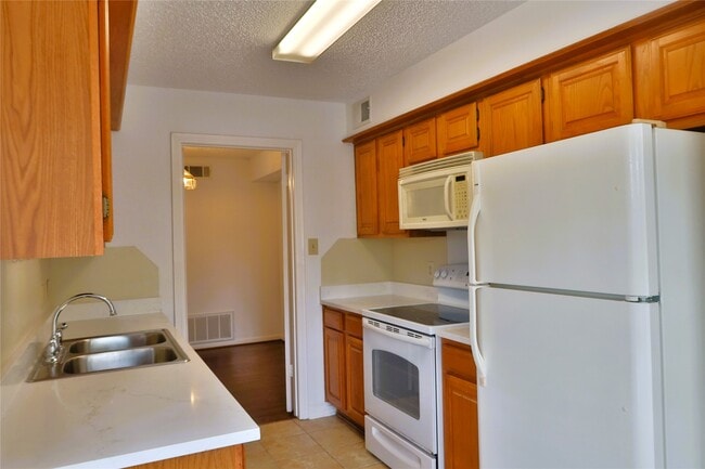 property at 1311 Antoine Dr