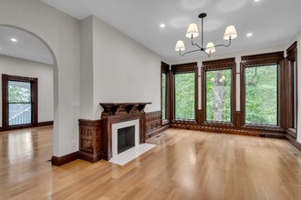 14 Summit St in Newton, MA - Building Photo - Building Photo