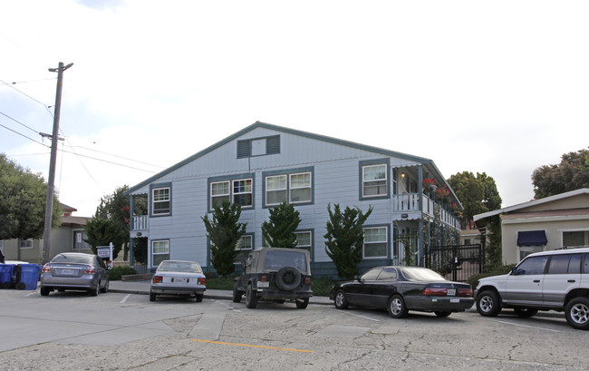 306 Cliff St in Santa Cruz, CA - Foto de edificio - Building Photo