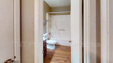 302 Manuel Dr in College Station, TX - Building Photo - Building Photo