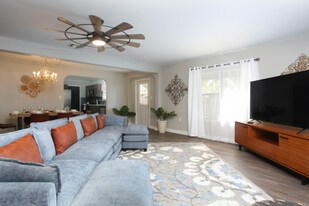 9011 Welles Way in San Antonio, TX - Building Photo