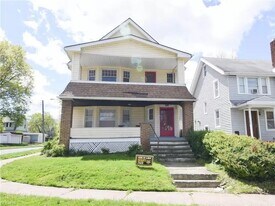 3320 Berkeley Rd, Unit 2 in Cleveland Heights, OH - Building Photo