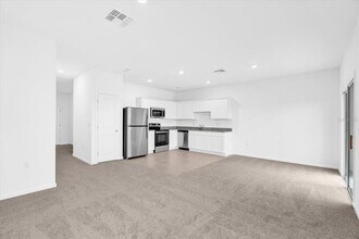 5942 Chestnut Grv Pl in St. Cloud, FL - Building Photo - Building Photo