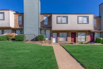 713 W Center St-Unit -763C in Duncanville, TX - Building Photo - Building Photo