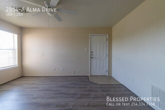 2804 Alma Dr in Killeen, TX - Foto de edificio - Building Photo
