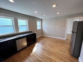 344-346-346 Hyde Park Ave in Boston, MA - Building Photo - Building Photo