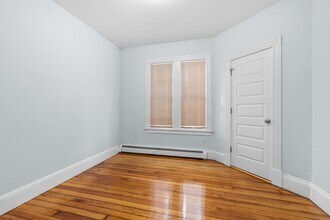 15 Romsey St, Unit 1 in Boston, MA - Building Photo - Building Photo