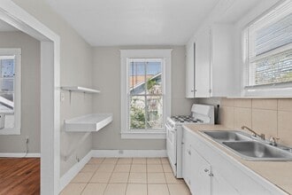 4020 Avenue O 1/2 in Galveston, TX - Foto de edificio - Building Photo