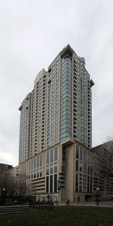 Yorkville in Toronto, ON - Building Photo